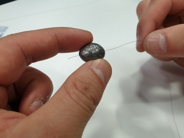 thread line through inline lead