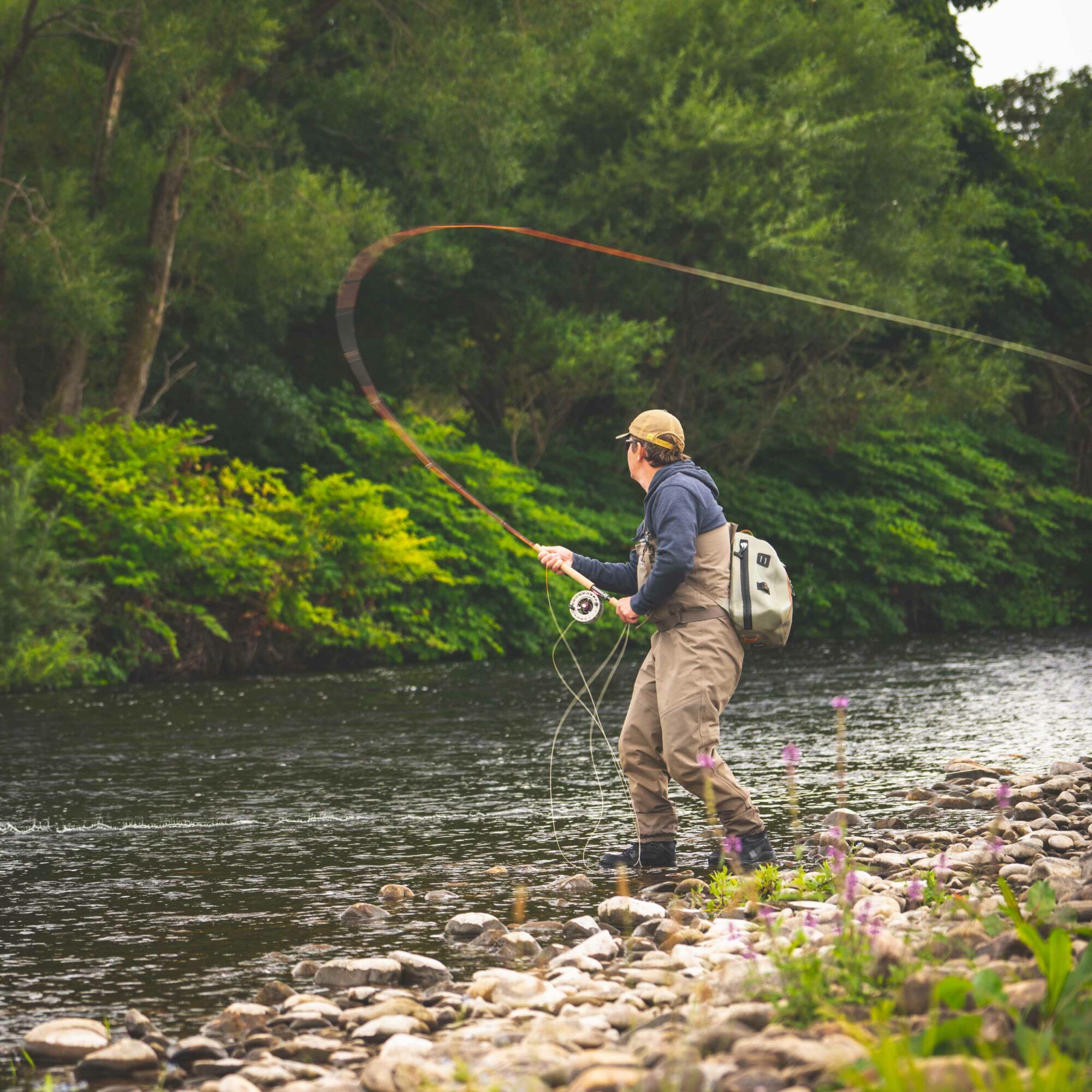 salmon-fly-casting